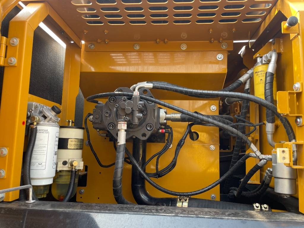 Ekskavator perayap Sany SY 265 C: gambar 10