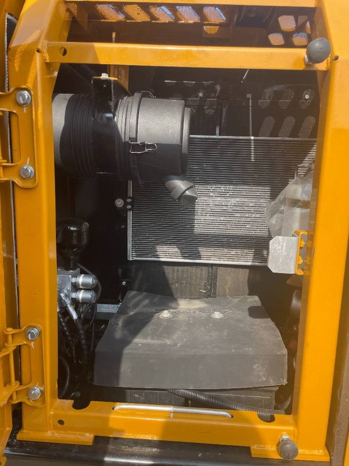 Sany SY75C - Ekskavator perayap: gambar 5 Sany SY75C - Ekskavator perayap: gambar 5