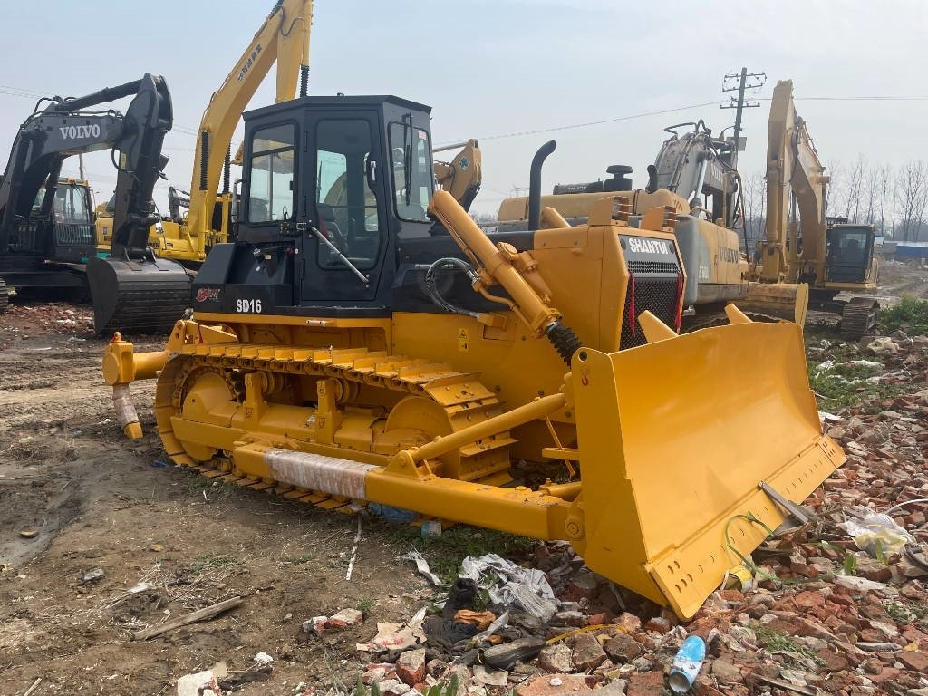 Shantui SD 16 - Bulldozer: gambar 4 Shantui SD 16 - Bulldozer: gambar 4