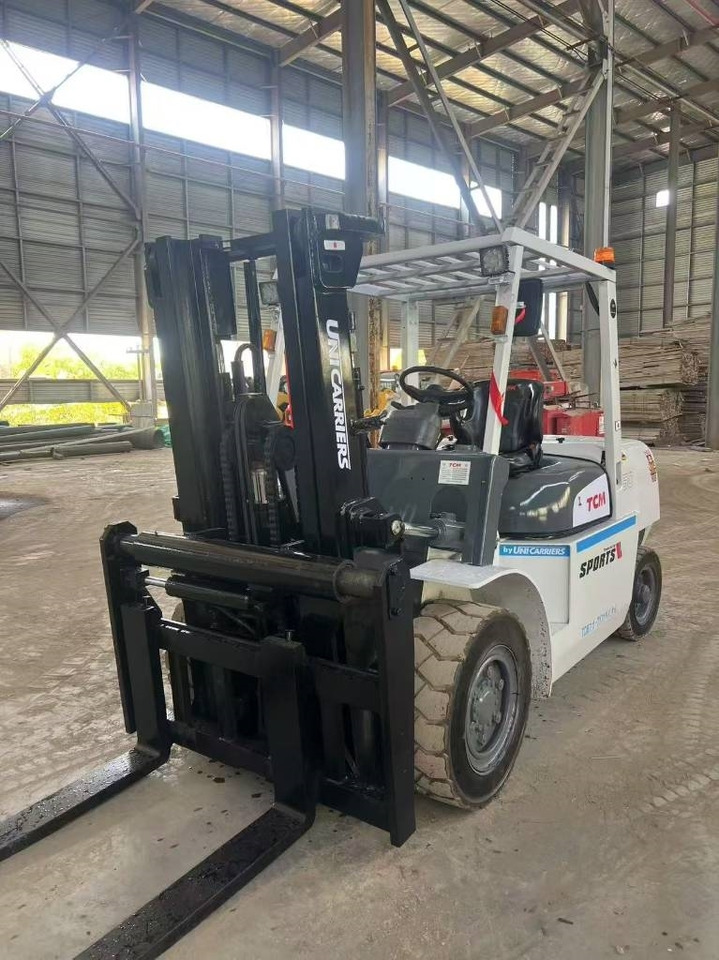 TCM FD 50 - Forklift diesel: gambar 4 TCM FD 50 - Forklift diesel: gambar 4