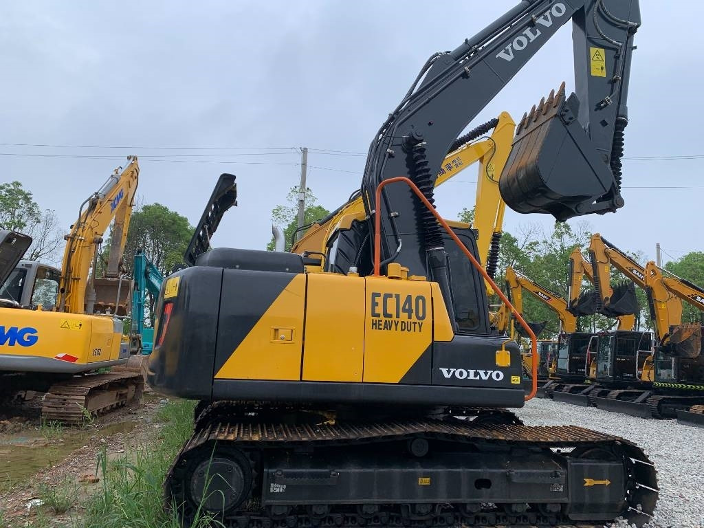 Volvo EC 140 - Ekskavator perayap: gambar 1 Volvo EC 140 - Ekskavator perayap: gambar 1