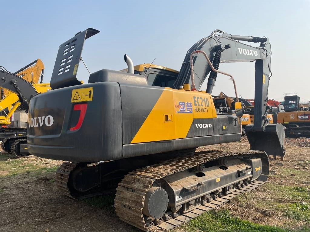 Volvo EC 210 - Ekskavator perayap: gambar 1 Volvo EC 210 - Ekskavator perayap: gambar 1