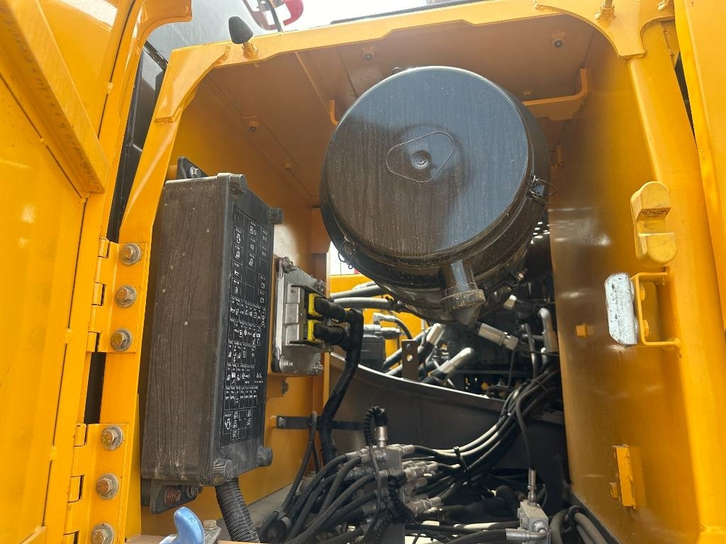Volvo EC 250 D - Ekskavator perayap: gambar 2 Volvo EC 250 D - Ekskavator perayap: gambar 2