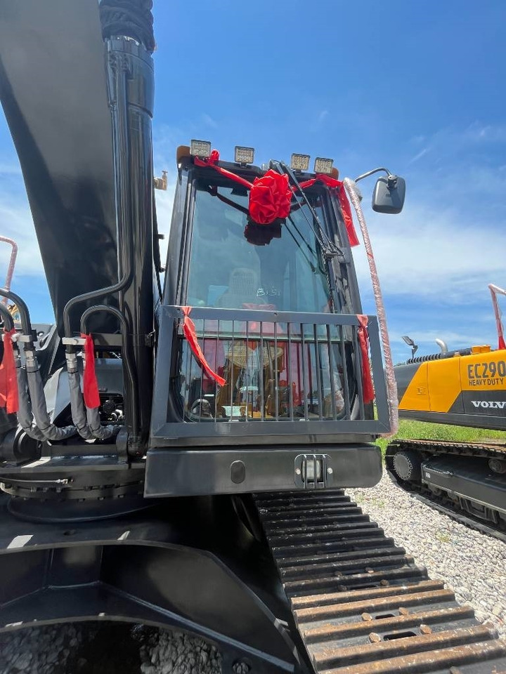 Ekskavator perayap Volvo EC 300: gambar 10