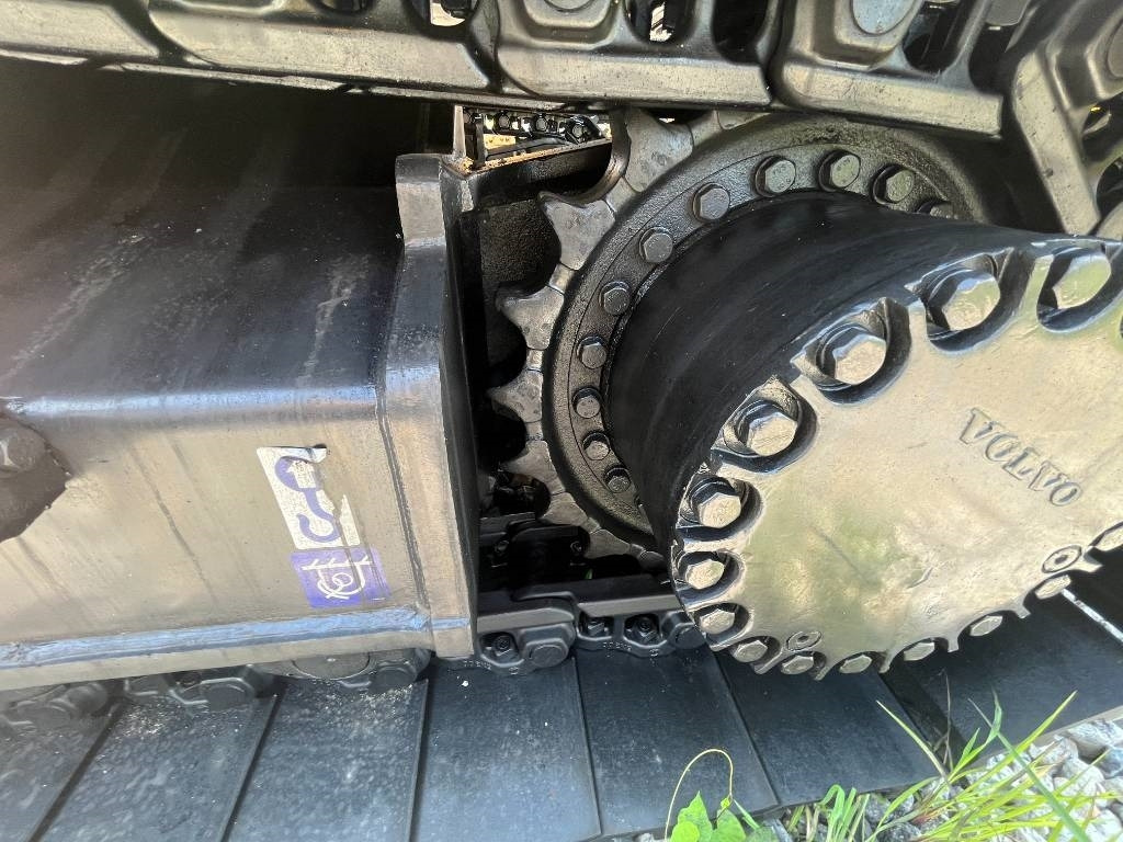 Ekskavator perayap Volvo EC 300: gambar 9
