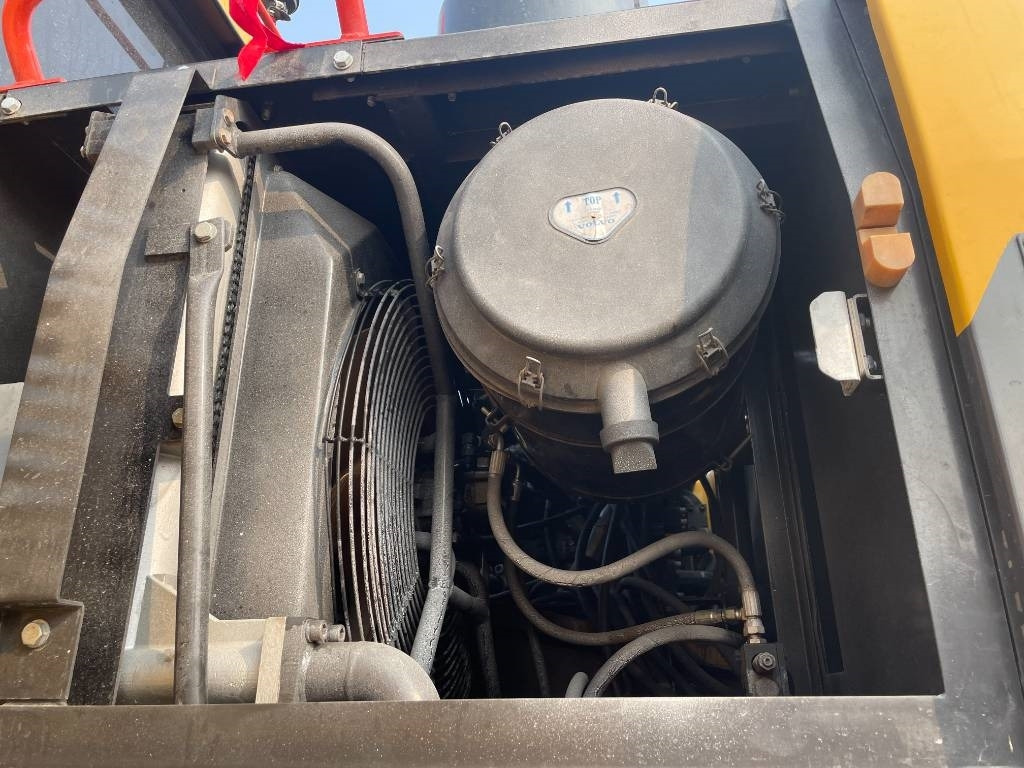 Volvo EC 360  - Ekskavator perayap: gambar 5 Volvo EC 360  - Ekskavator perayap: gambar 5