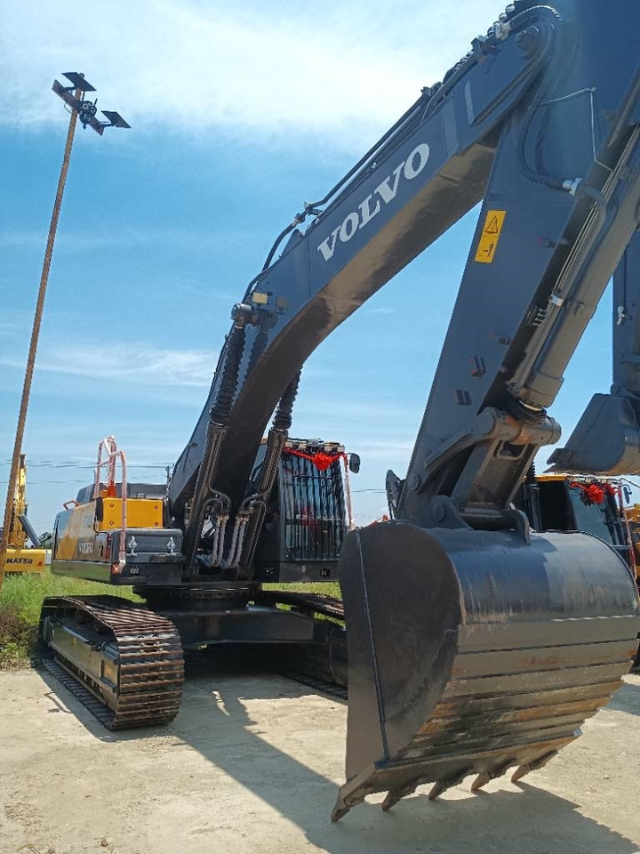 Volvo EC 480 - Ekskavator perayap: gambar 5 Volvo EC 480 - Ekskavator perayap: gambar 5