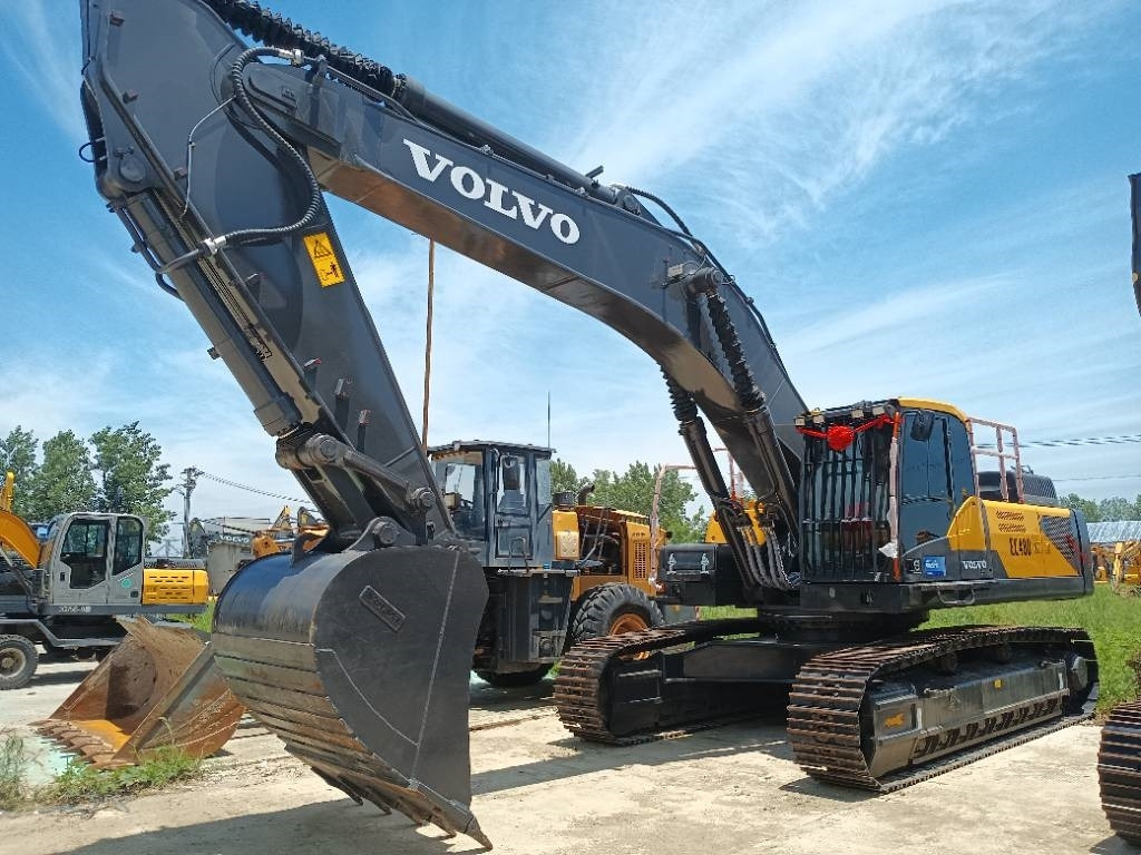 Volvo EC 480 D - Ekskavator perayap: gambar 2 Volvo EC 480 D - Ekskavator perayap: gambar 2