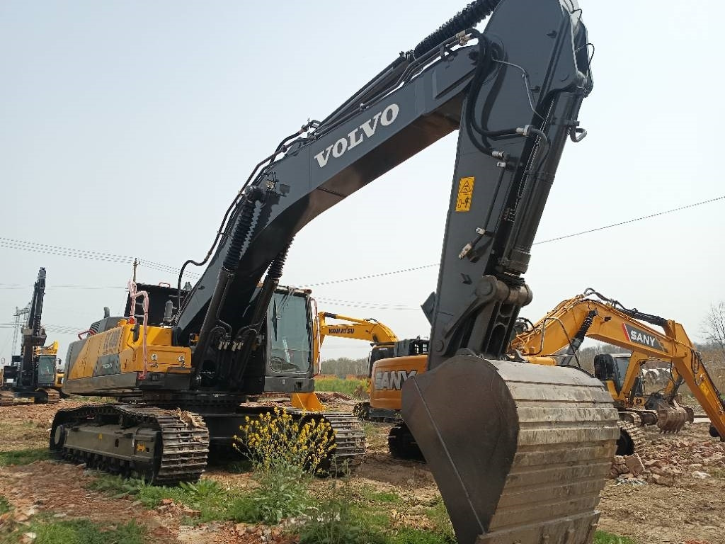 Volvo EC 480 D L - Ekskavator perayap: gambar 1 Volvo EC 480 D L - Ekskavator perayap: gambar 1