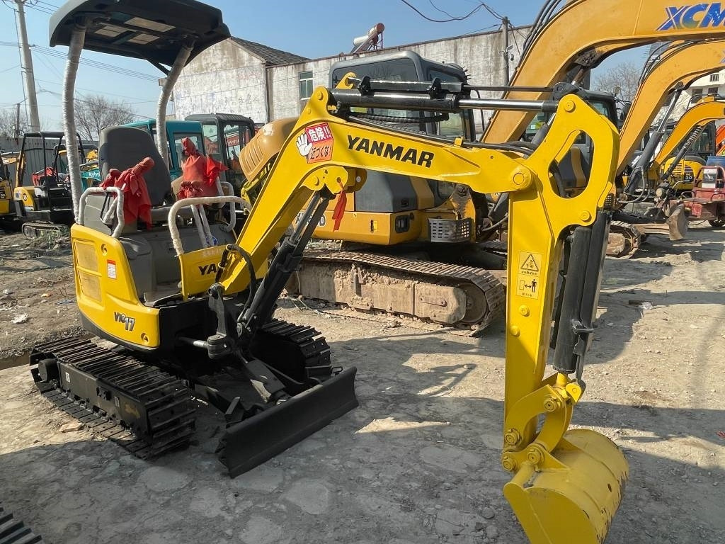 Yanmar Vio 17 - Ekskavator mini: gambar 2 Yanmar Vio 17 - Ekskavator mini: gambar 2