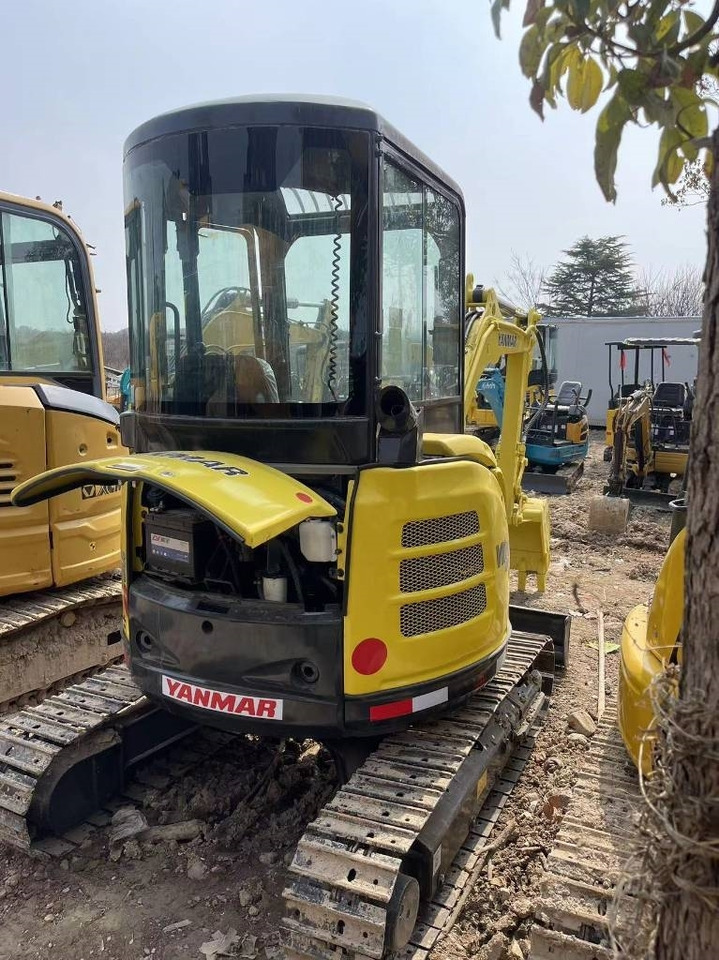 Yanmar Vio 35 - Ekskavator mini: gambar 4 Yanmar Vio 35 - Ekskavator mini: gambar 4