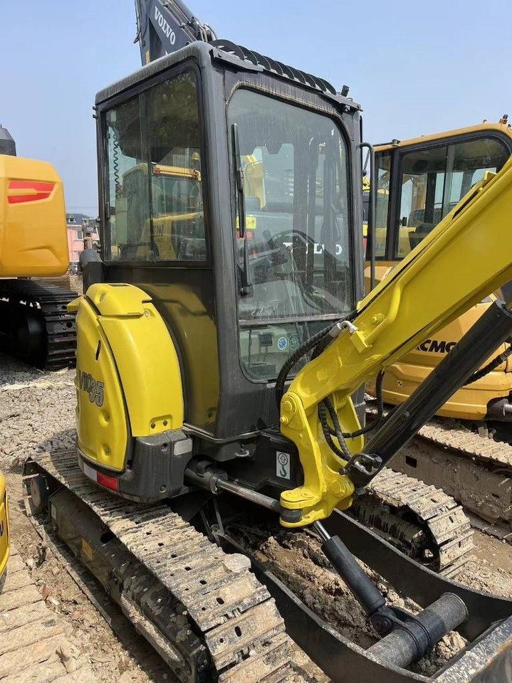 Yanmar Vio 35 - Ekskavator mini: gambar 3 Yanmar Vio 35 - Ekskavator mini: gambar 3