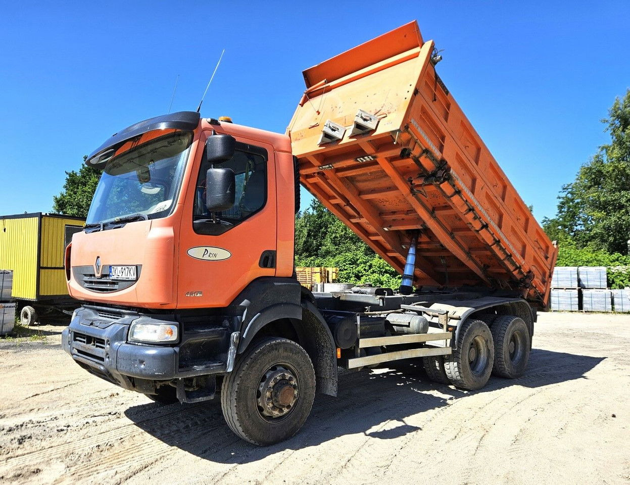 Renault Kerax 450 DXi - 6X6 - Full Spring - Mnual Gearbox - Truk jungkit: gambar 1 Renault Kerax 450 DXi - 6X6 - Full Spring - Mnual Gearbox - Truk jungkit: gambar 1