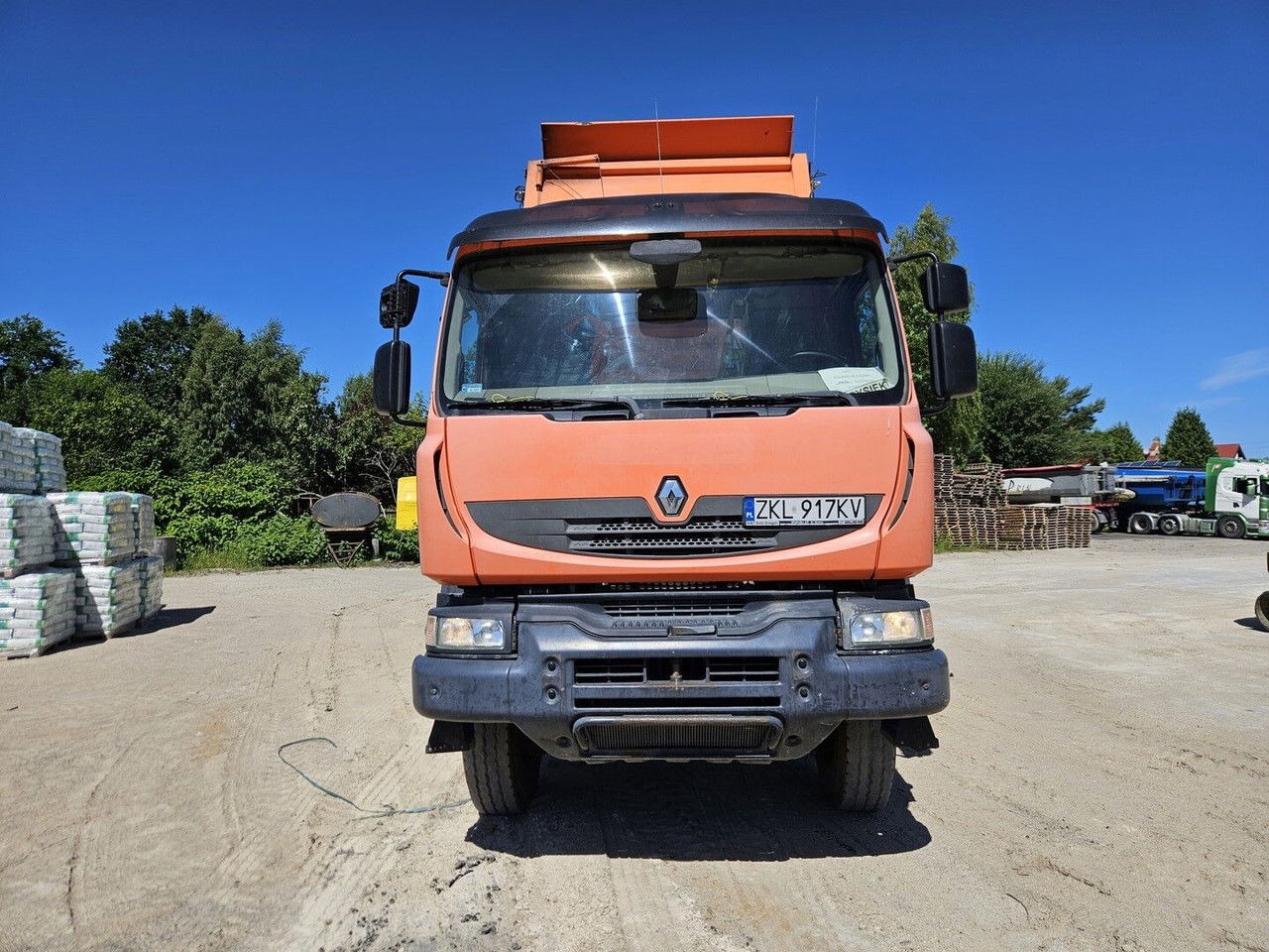 Renault Kerax 450 DXi - 6X6 - Full Spring - Mnual Gearbox - Truk jungkit: gambar 2 Renault Kerax 450 DXi - 6X6 - Full Spring - Mnual Gearbox - Truk jungkit: gambar 2