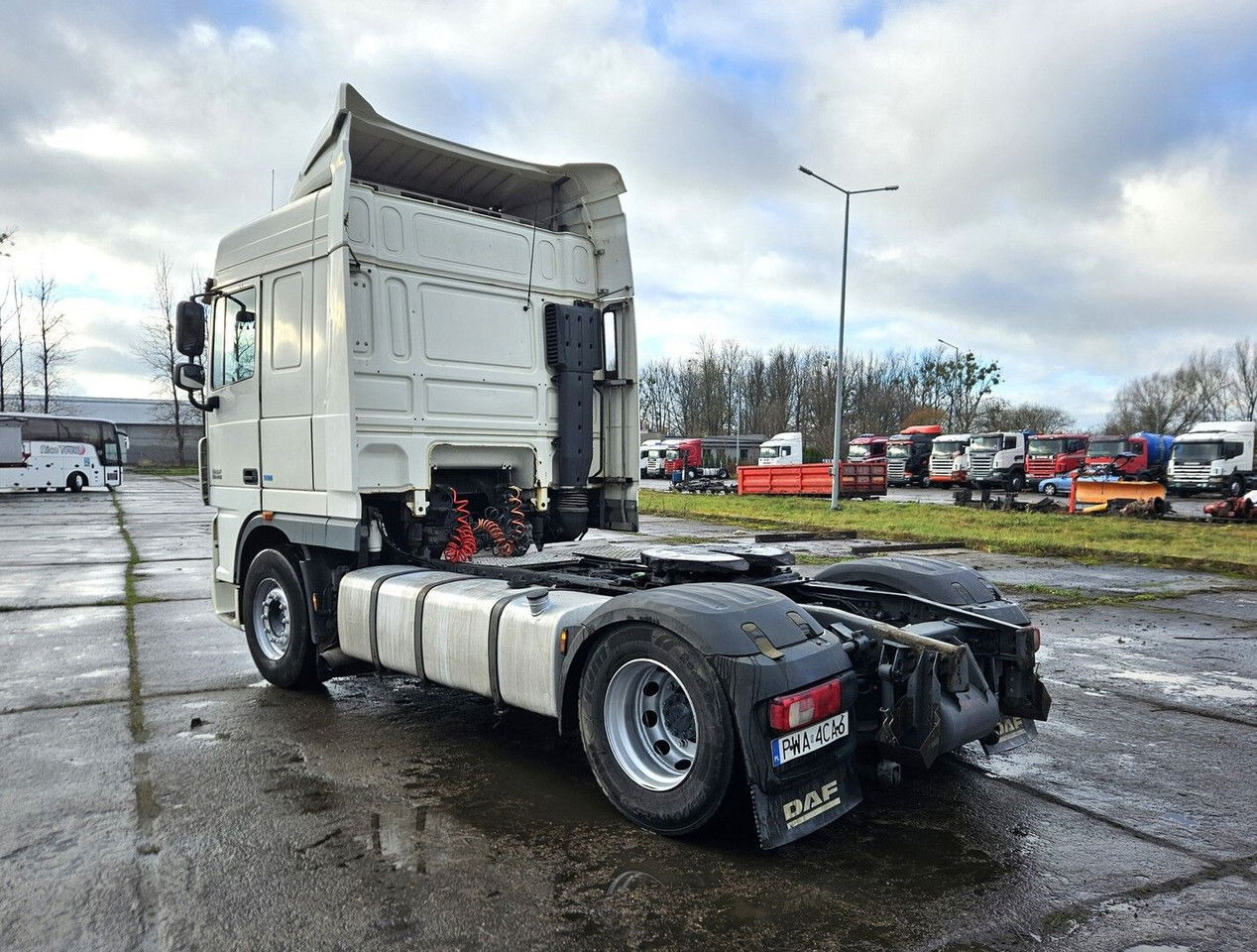 DAF XF 105.460 - Tractor head: gambar 4 DAF XF 105.460 - Tractor head: gambar 4