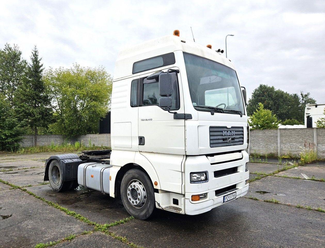 MAN 18.413 FLS - euro 3 manual pump and injectors - manual gearbox - Tractor head: gambar 1 MAN 18.413 FLS - euro 3 manual pump and injectors - manual gearbox - Tractor head: gambar 1