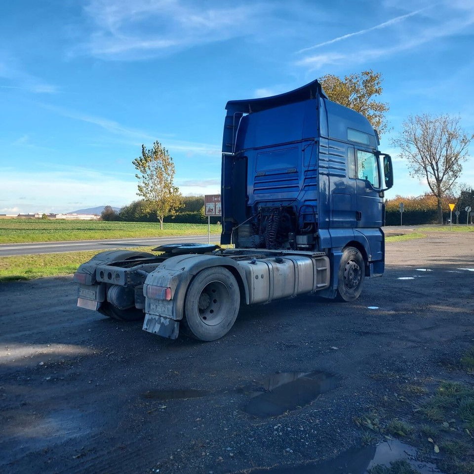 MAN TGX 18.440 -2011- retarder - automatic gearbox - Tractor head: gambar 4 MAN TGX 18.440 -2011- retarder - automatic gearbox - Tractor head: gambar 4