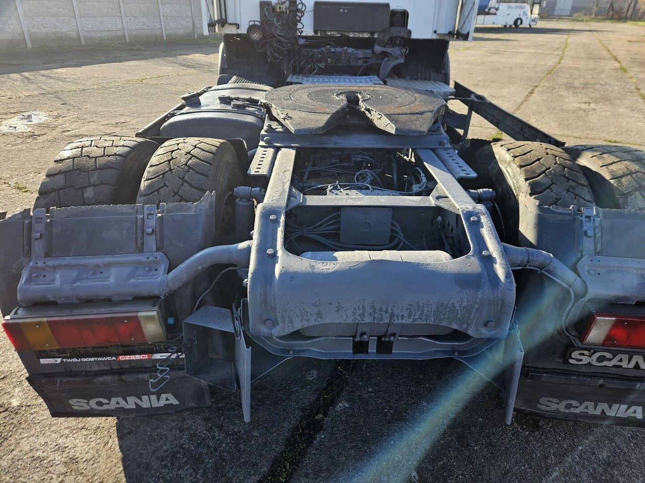 Scania 114 380- manual gearbox 3+3 - Tractor head: gambar 3 Scania 114 380- manual gearbox 3+3 - Tractor head: gambar 3