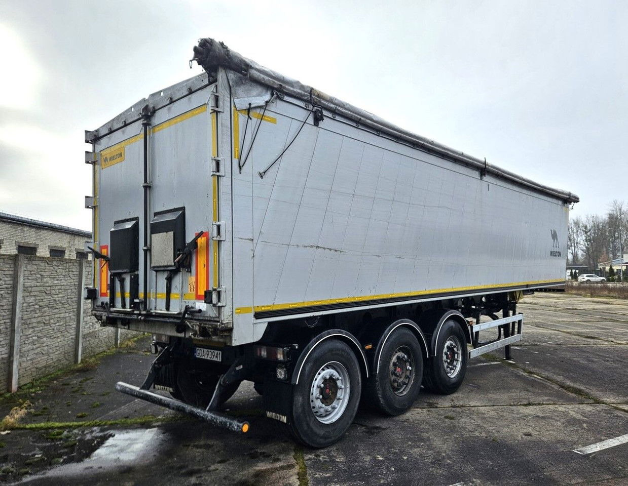 Wielton NW 3 - Semi-trailer jungkit: gambar 4 Wielton NW 3 - Semi-trailer jungkit: gambar 4