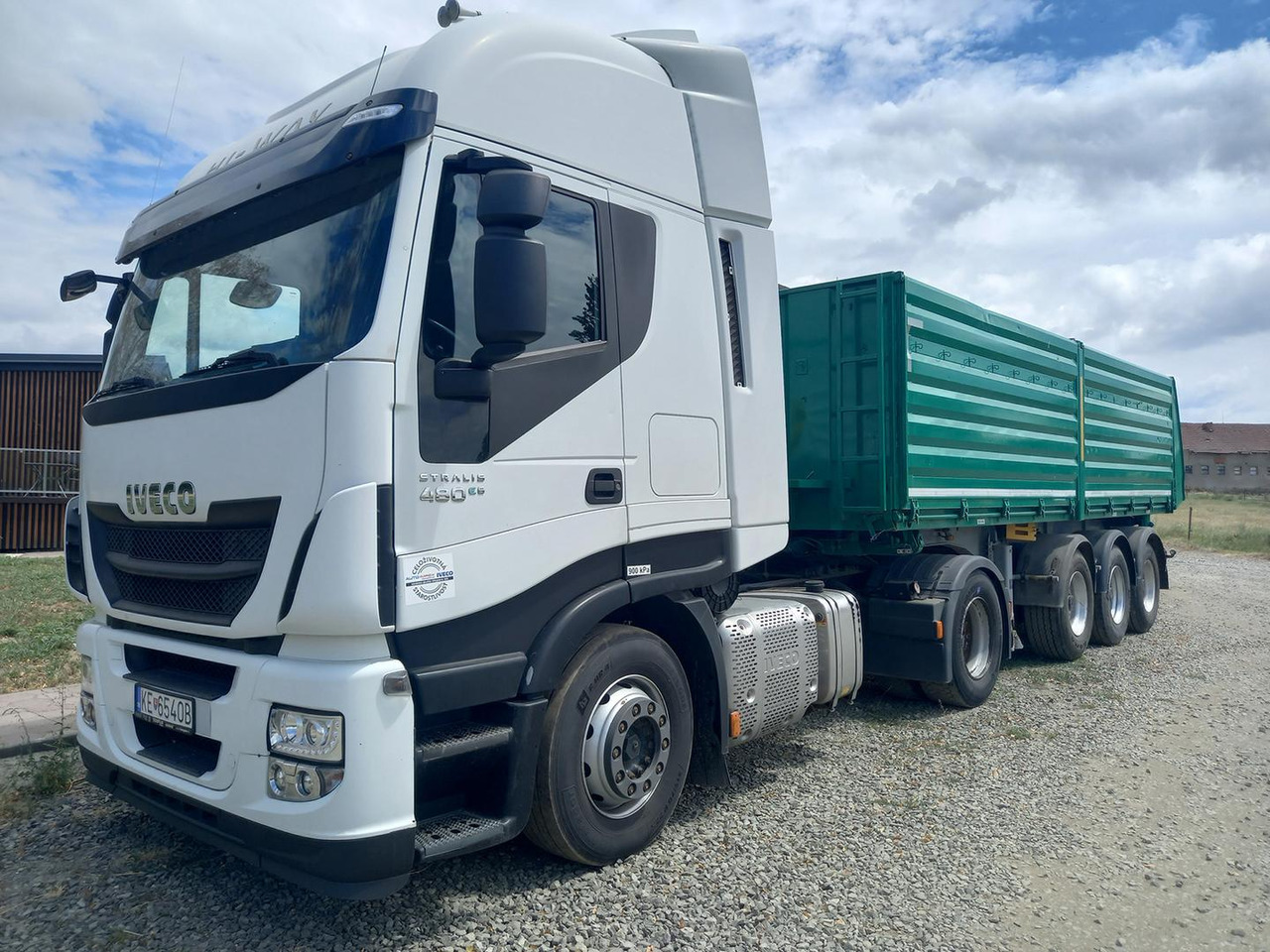 Iveco AS440T/P, 353kW, EURO 6 - Truk flatbed: gambar 5 Iveco AS440T/P, 353kW, EURO 6 - Truk flatbed: gambar 5