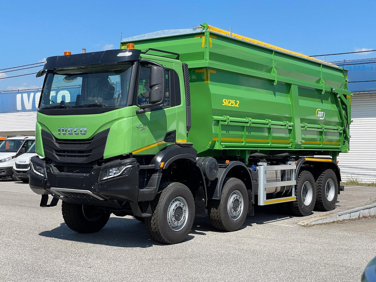 Iveco T-WAY, CURSOR 13 EURO VI, AD410T45W - Truk jungkit: gambar 1 Iveco T-WAY, CURSOR 13 EURO VI, AD410T45W - Truk jungkit: gambar 1