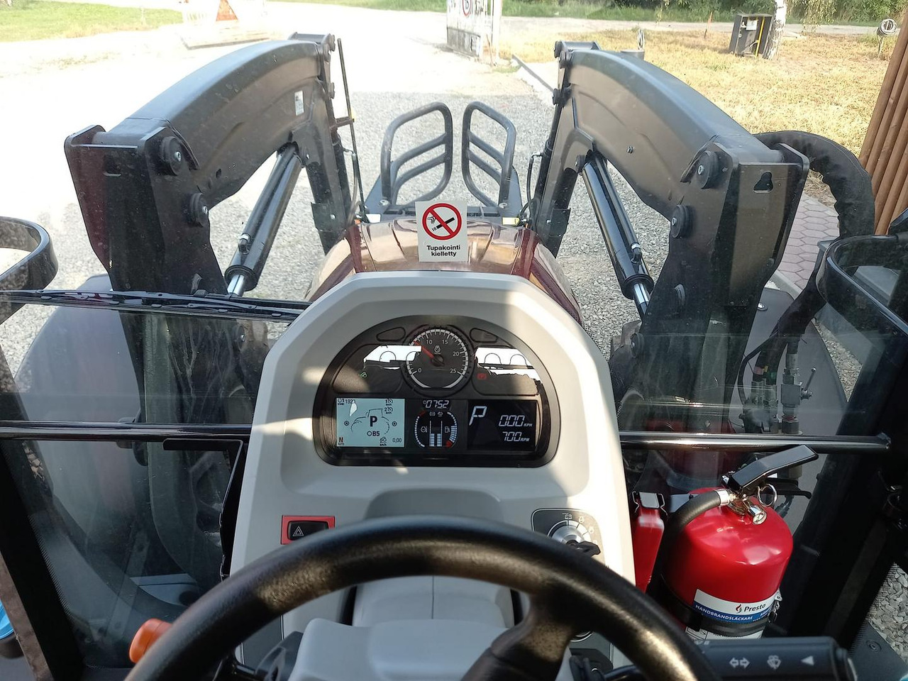 Traktor Valtra G, Agco power MBTN - D5, 115 A: gambar 11