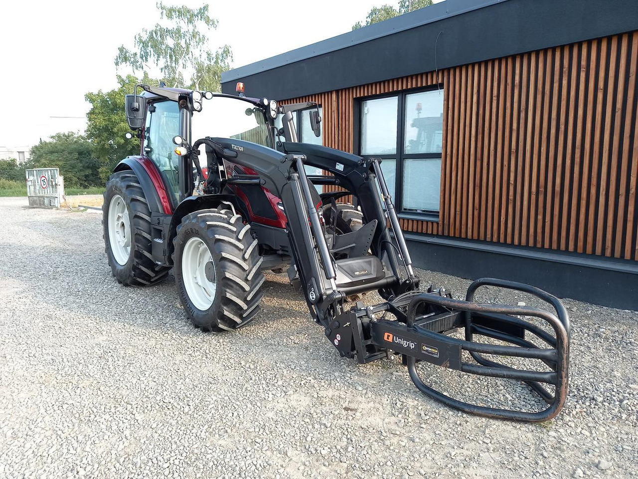 Valtra G, Agco power MBTN - D5, 115 A - Traktor: gambar 3 Valtra G, Agco power MBTN - D5, 115 A - Traktor: gambar 3