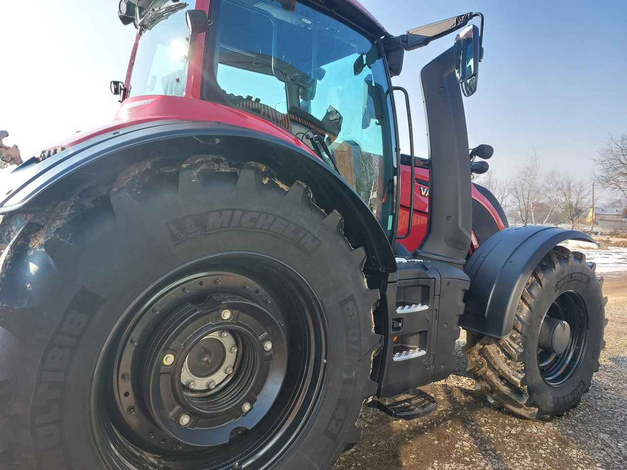 Valtra T, 74 LFTN D5, 235 D - Traktor: gambar 5 Valtra T, 74 LFTN D5, 235 D - Traktor: gambar 5