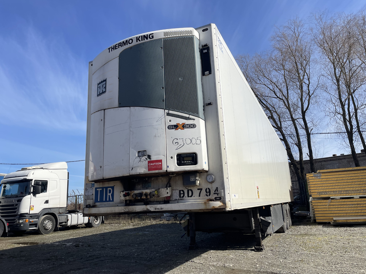 SCHMITZ SKO24 Thermoking SLX300 - Semi-trailer berpendingin: gambar 2 SCHMITZ SKO24 Thermoking SLX300 - Semi-trailer berpendingin: gambar 2