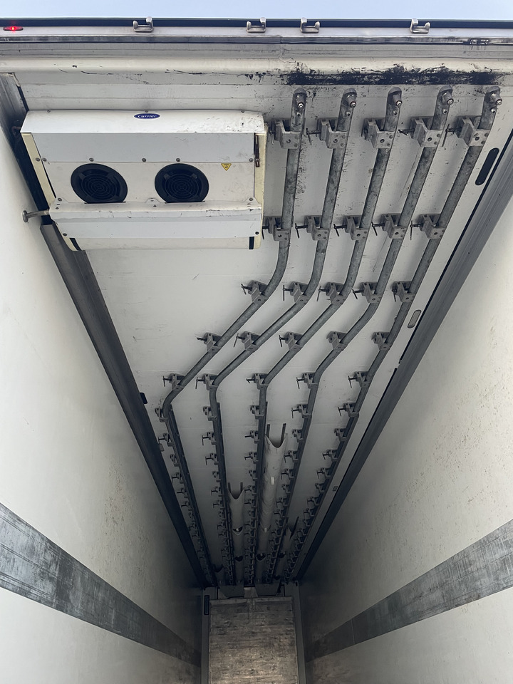 SCHMITZ SKO24 with meat hooks and 2 zone freezer - Semi-trailer berpendingin: gambar 3 SCHMITZ SKO24 with meat hooks and 2 zone freezer - Semi-trailer berpendingin: gambar 3