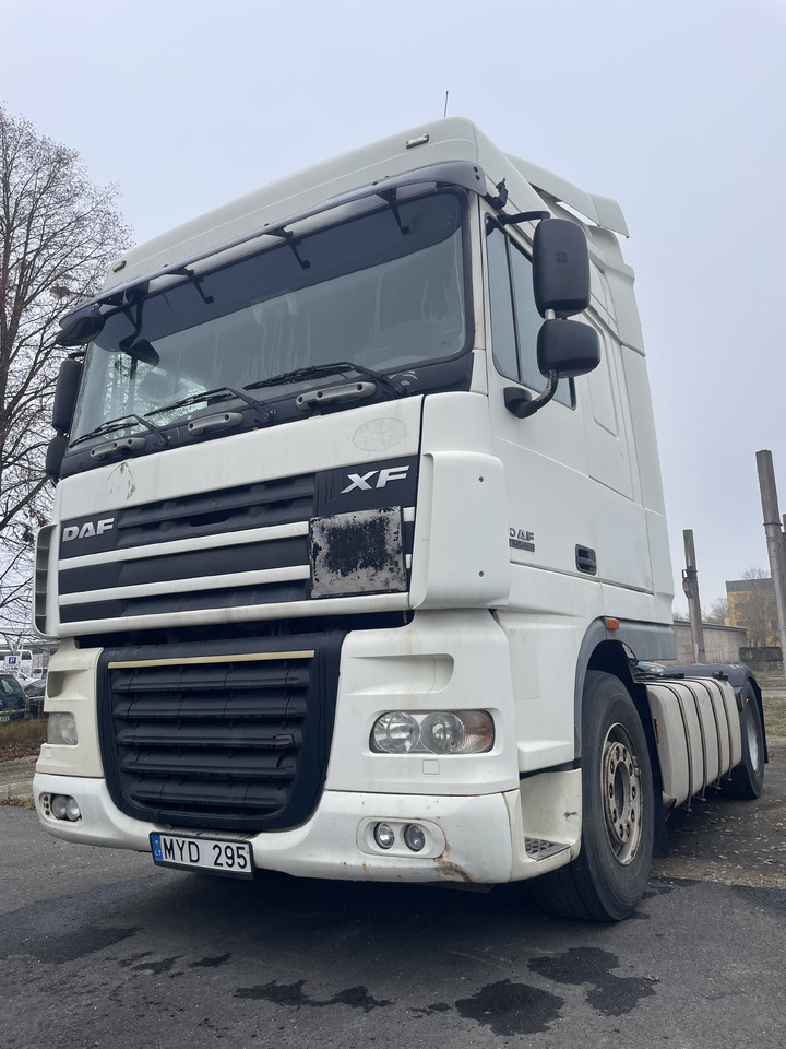 DAF XF105.460 Euro 5 manual gearbox - Tractor head: gambar 1 DAF XF105.460 Euro 5 manual gearbox - Tractor head: gambar 1