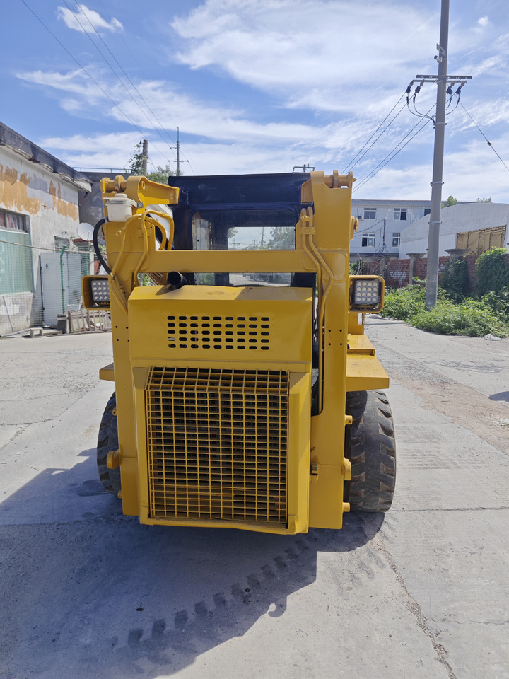 CATERPILLAR 226C - Skid steer: gambar 3 CATERPILLAR 226C - Skid steer: gambar 3