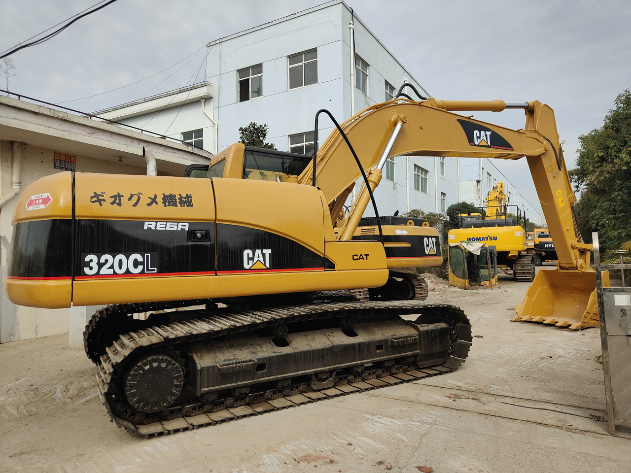 CATERPILLAR 320C 320CL - Ekskavator perayap: gambar 4 CATERPILLAR 320C 320CL - Ekskavator perayap: gambar 4