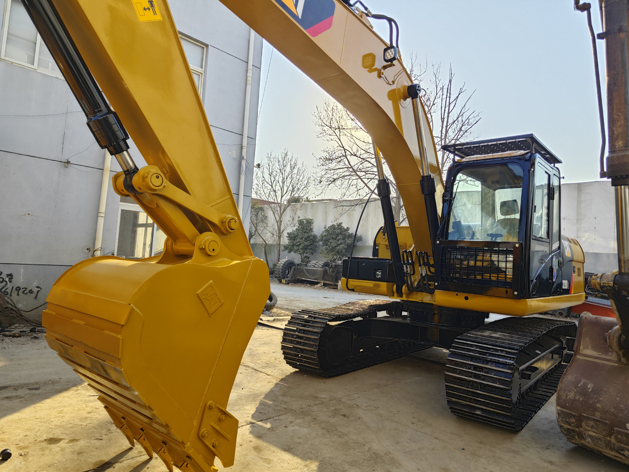 CATERPILLAR 320D - Ekskavator perayap: gambar 3 CATERPILLAR 320D - Ekskavator perayap: gambar 3