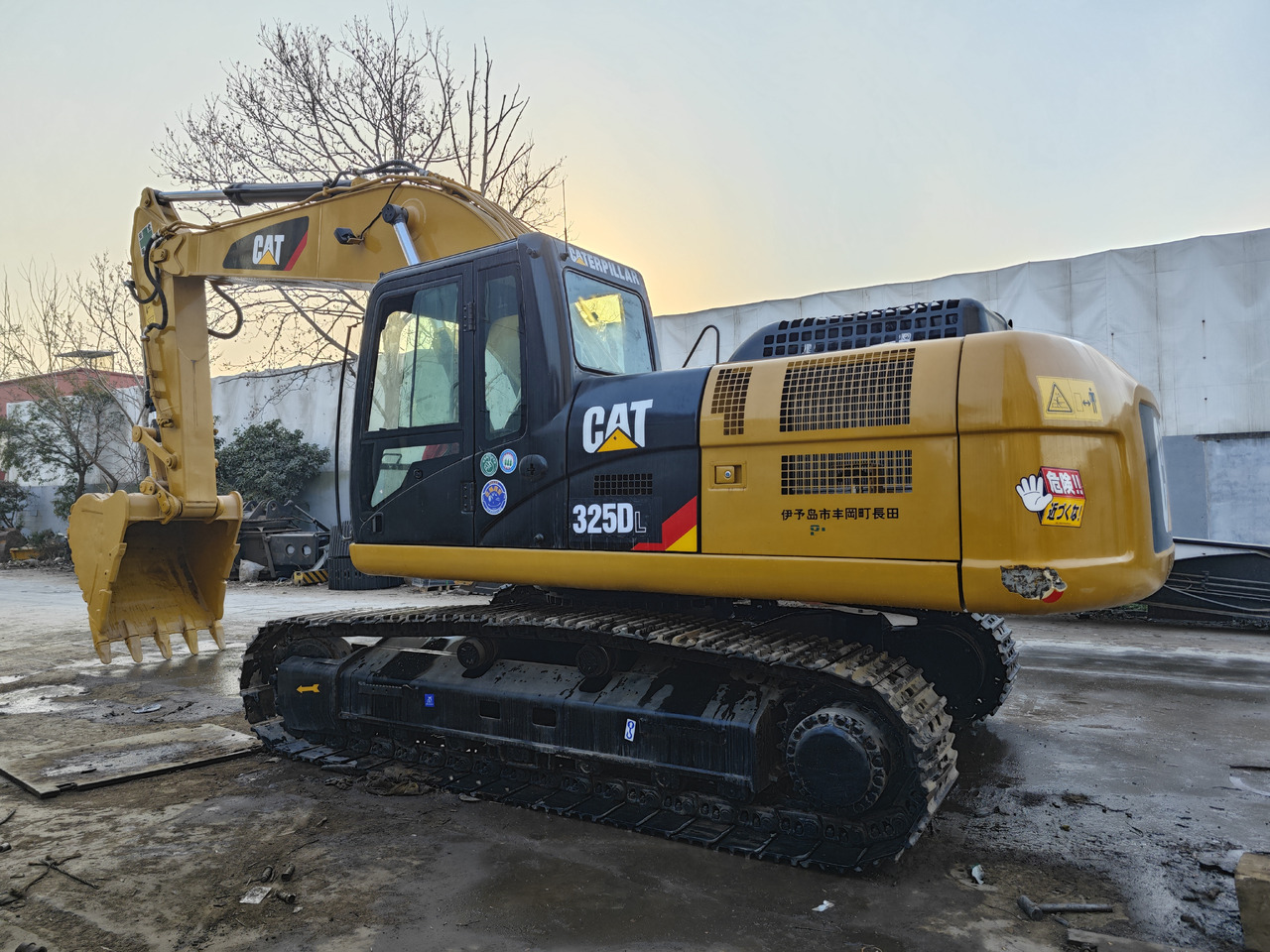 CATERPILLAR 325D used excavator 325C 325 - Ekskavator perayap: gambar 1 CATERPILLAR 325D used excavator 325C 325 - Ekskavator perayap: gambar 1