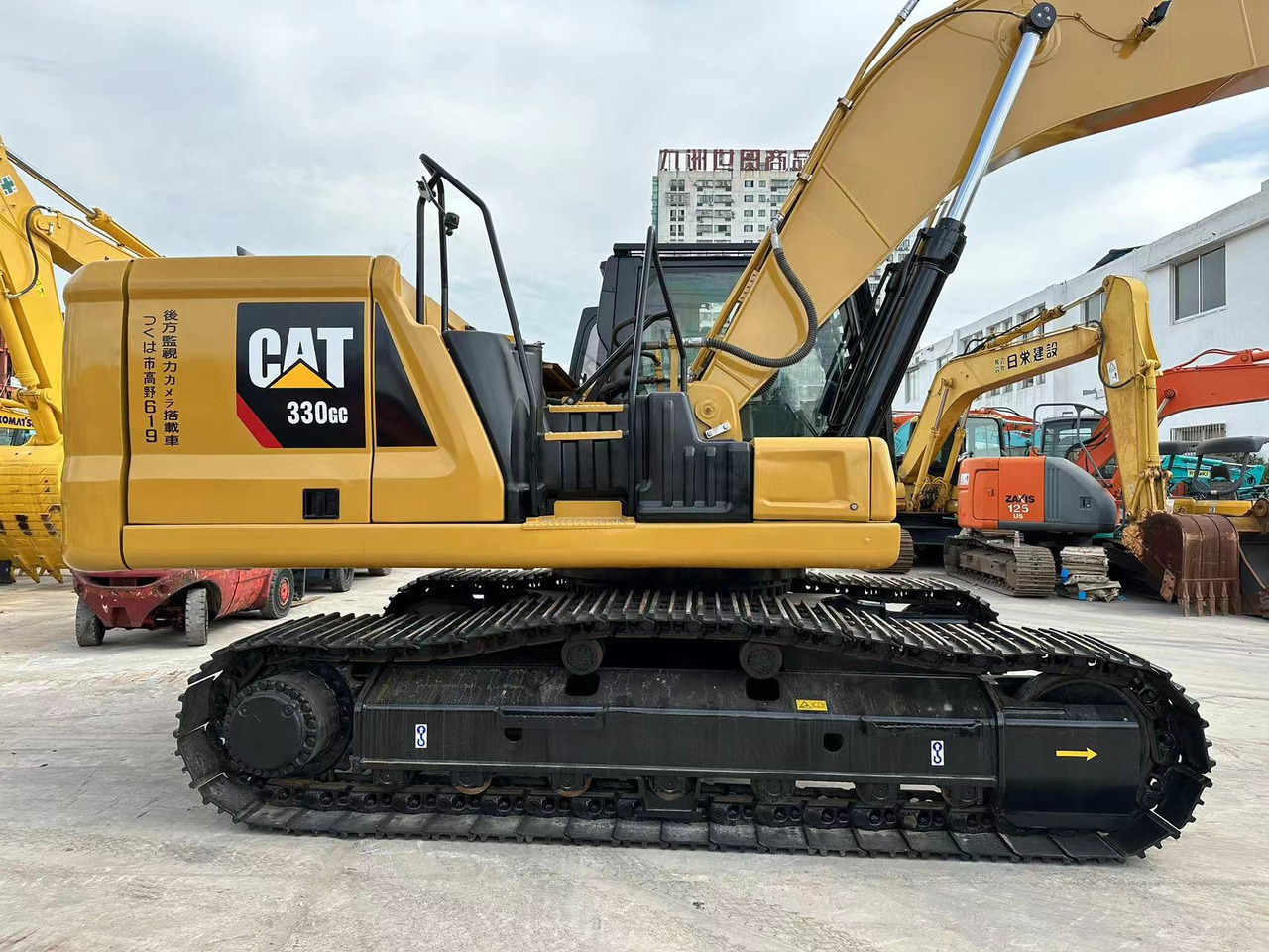CATERPILLAR 330GC Used cat 330GC excavator - Ekskavator perayap: gambar 2 CATERPILLAR 330GC Used cat 330GC excavator - Ekskavator perayap: gambar 2