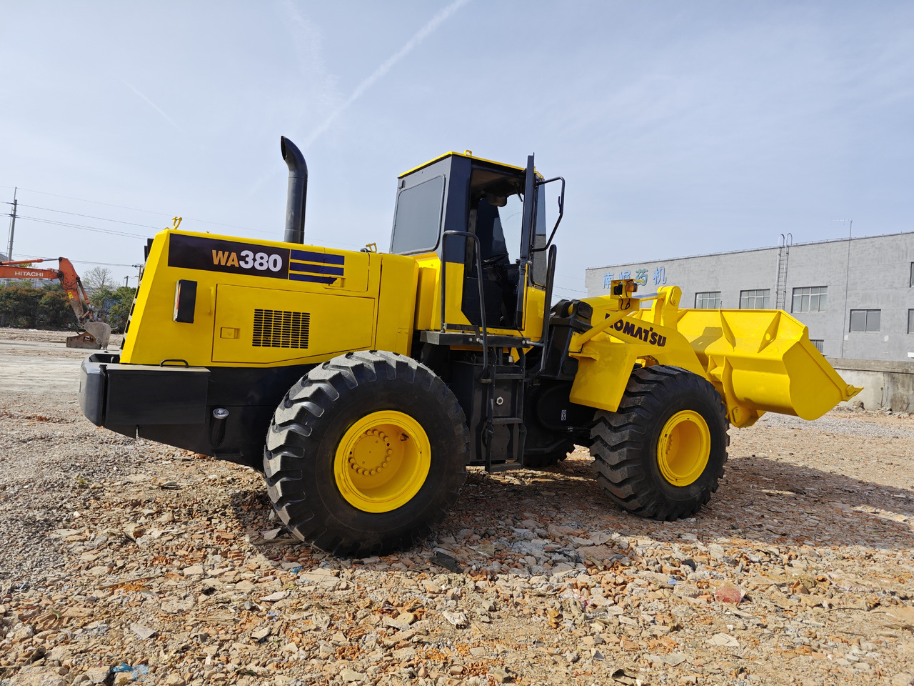 KOMATSU WA380 - Wheel loader: gambar 4 KOMATSU WA380 - Wheel loader: gambar 4