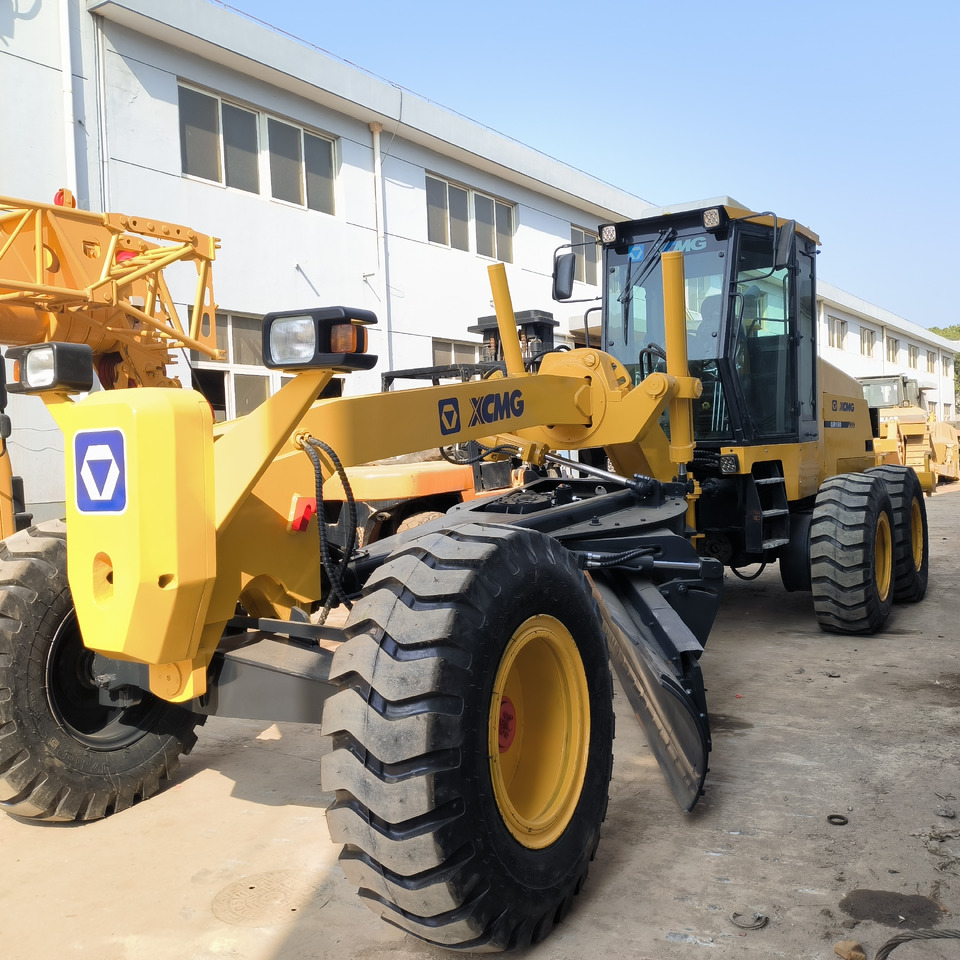 XCMG GR180 MOTOR GRADER - Grader: gambar 3 XCMG GR180 MOTOR GRADER - Grader: gambar 3