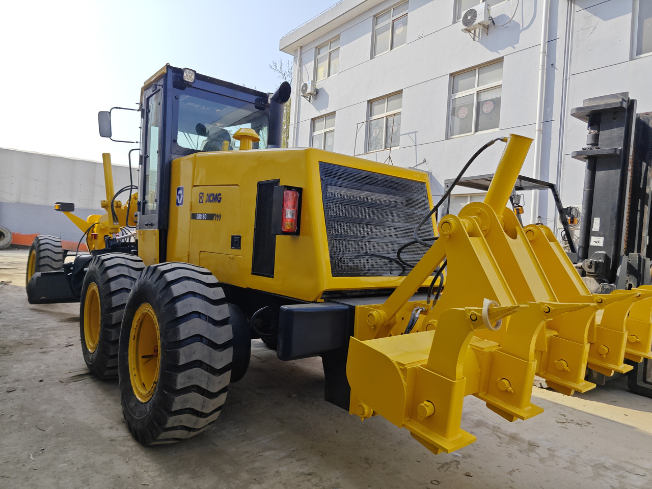 XCMG GR180 MOTOR GRADER - Grader: gambar 5 XCMG GR180 MOTOR GRADER - Grader: gambar 5