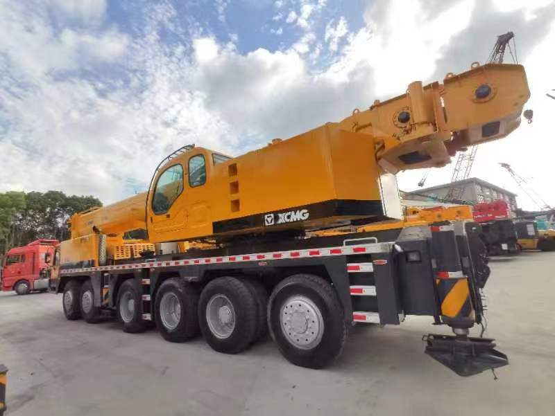 XCMG QY100K used Truck crane 100ton crane - Derek bergerak: gambar 4 XCMG QY100K used Truck crane 100ton crane - Derek bergerak: gambar 4