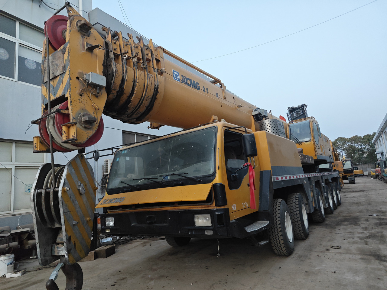 XCMG QY130K 130TON Truck crane - Derek bergerak: gambar 3 XCMG QY130K 130TON Truck crane - Derek bergerak: gambar 3