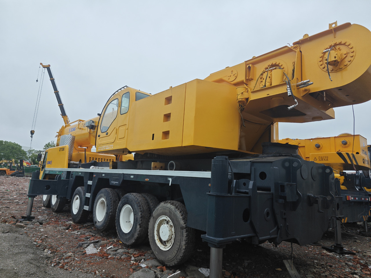 XCMG QY130K QY130K-II used crane 130t - Derek bergerak: gambar 3 XCMG QY130K QY130K-II used crane 130t - Derek bergerak: gambar 3