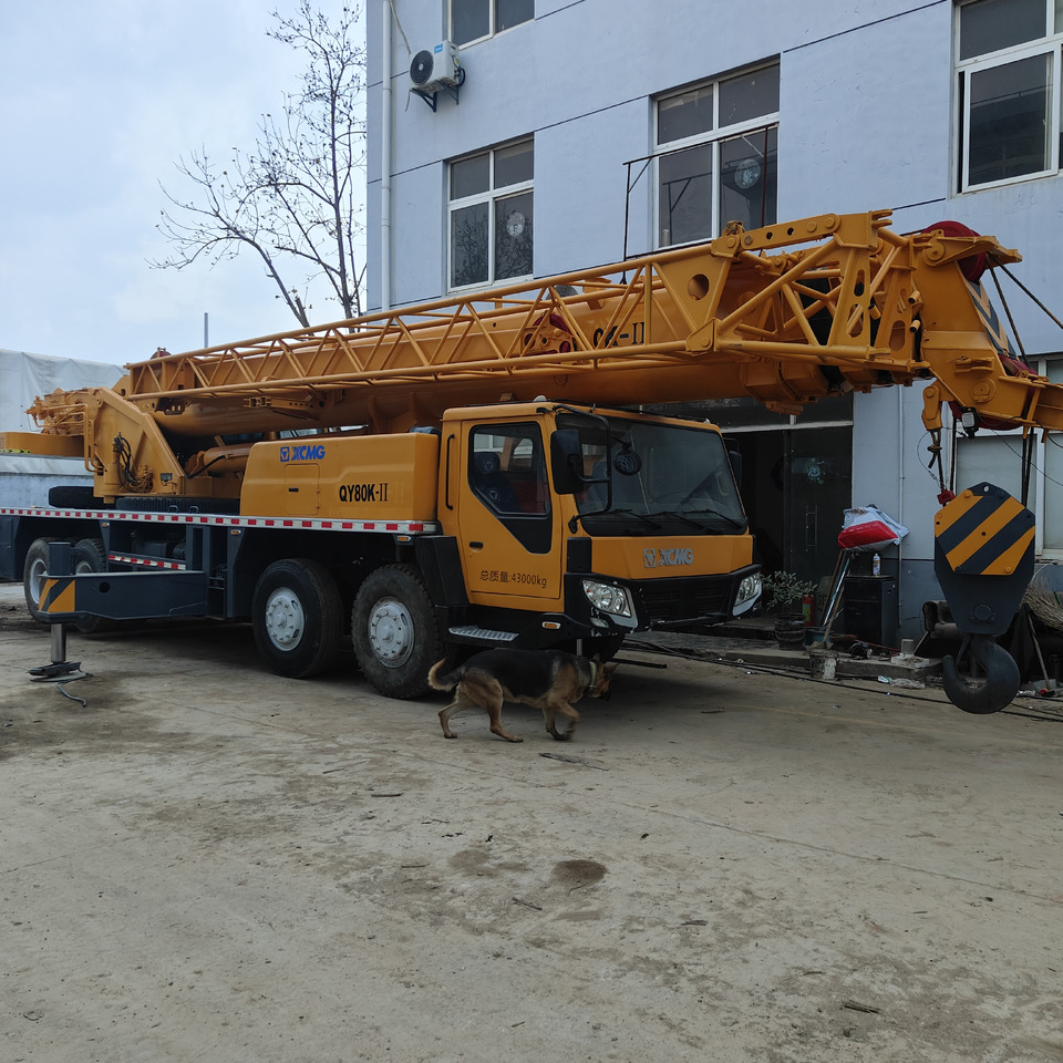 XCMG QY80K 80T TRUCK CRANE - Derek bergerak: gambar 3 XCMG QY80K 80T TRUCK CRANE - Derek bergerak: gambar 3