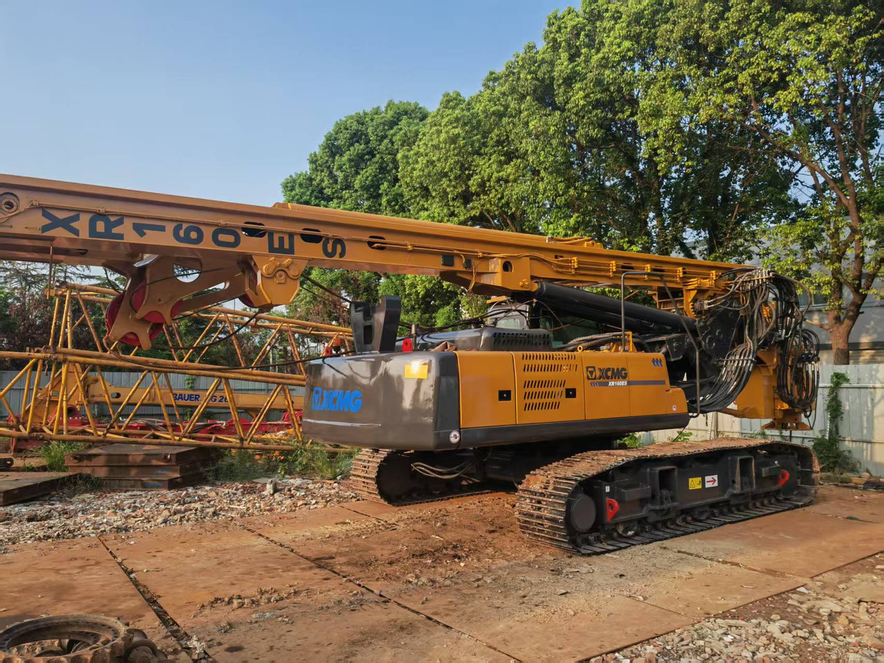 XCMG Rotary Drill XR160E XR160ES Crawler Drill Rig - Anjungan pengeboran: gambar 3 XCMG Rotary Drill XR160E XR160ES Crawler Drill Rig - Anjungan pengeboran: gambar 3