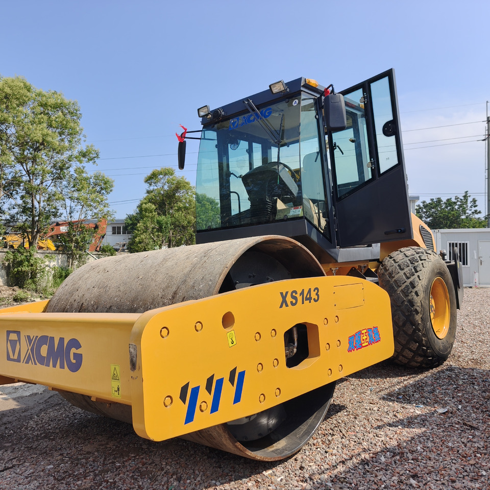 XCMG XS143J - Pemadat: gambar 3 XCMG XS143J - Pemadat: gambar 3