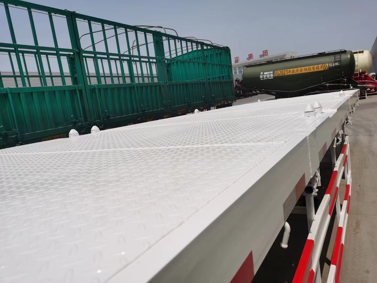 JSIE JSIE9400PBB - Semi-trailer pengangkut mobil: gambar 4 JSIE JSIE9400PBB - Semi-trailer pengangkut mobil: gambar 4