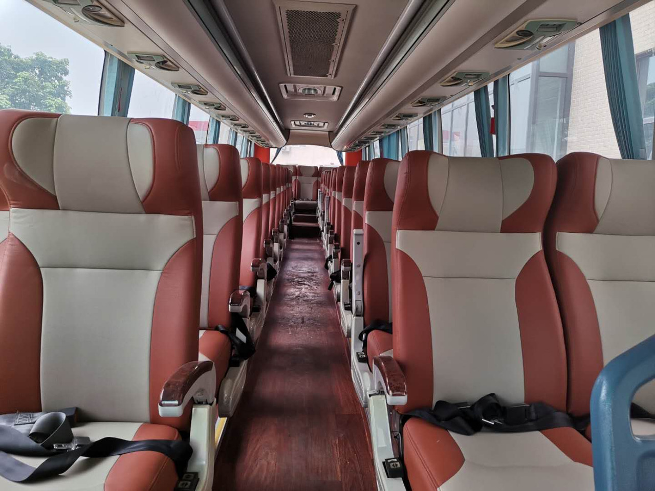 Bus pariwisata KINGLONG XMQ6127: gambar 10 Bus pariwisata KINGLONG XMQ6127: gambar 10