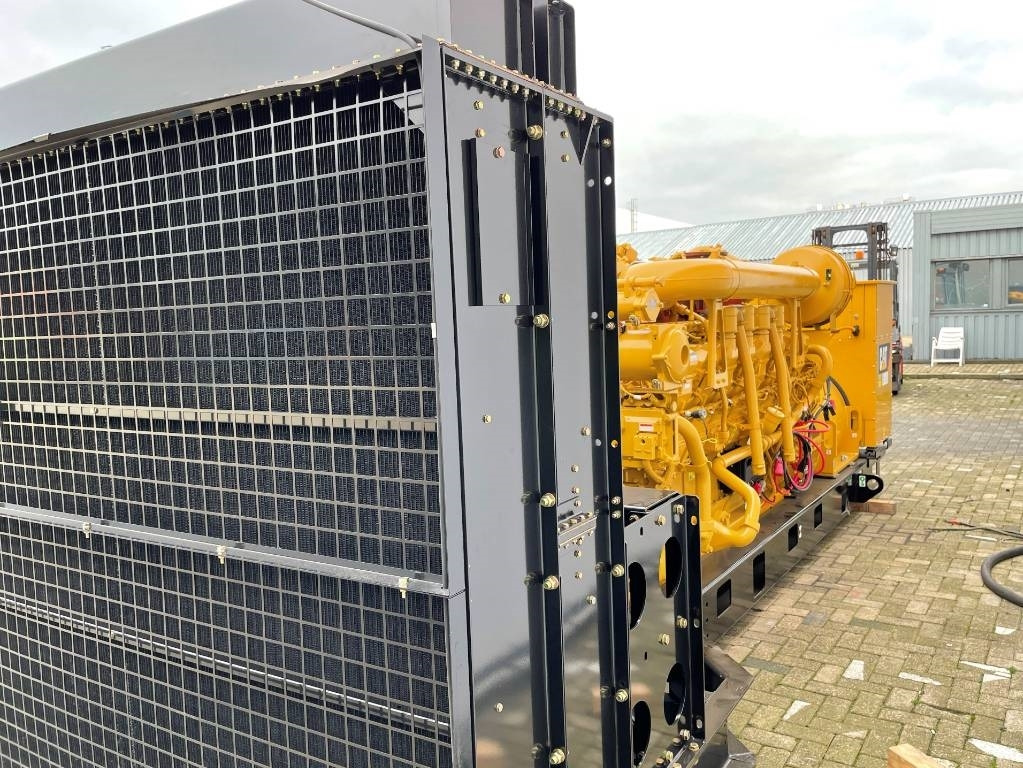 CAT 3516B - 2.250 kVA Generator - DPX-18106 - Genset: gambar 4 CAT 3516B - 2.250 kVA Generator - DPX-18106 - Genset: gambar 4