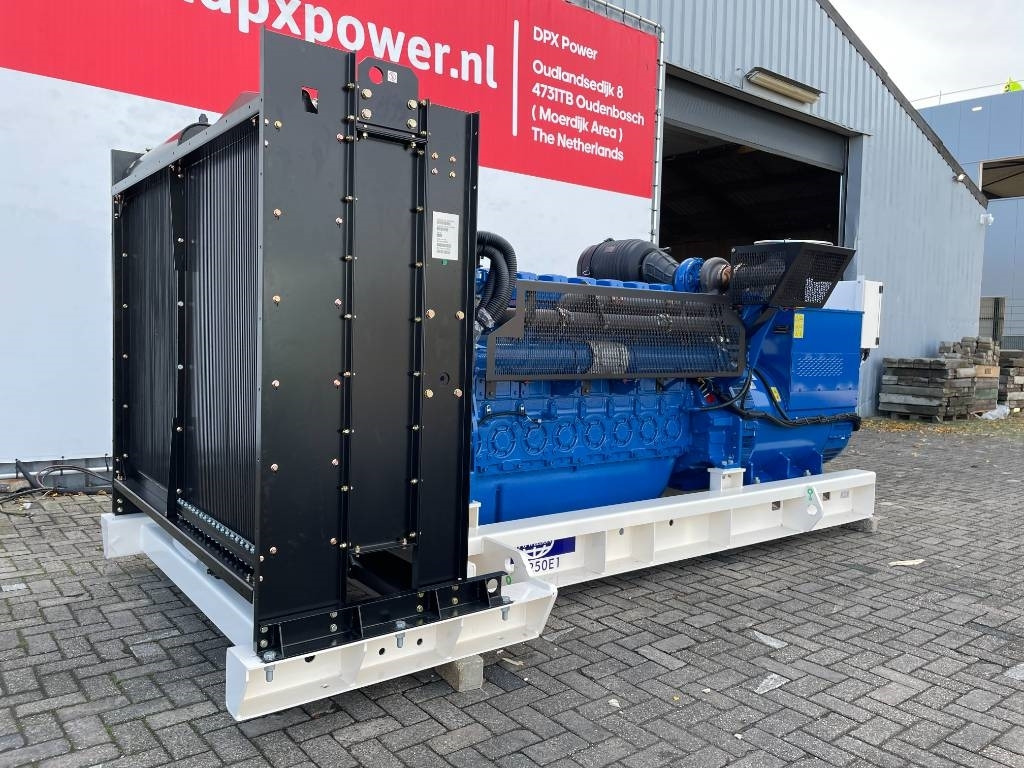 FG Wilson P1250-1 - 1250 kVA Open Genset - DPX-16028-O - Genset: gambar 2 FG Wilson P1250-1 - 1250 kVA Open Genset - DPX-16028-O - Genset: gambar 2