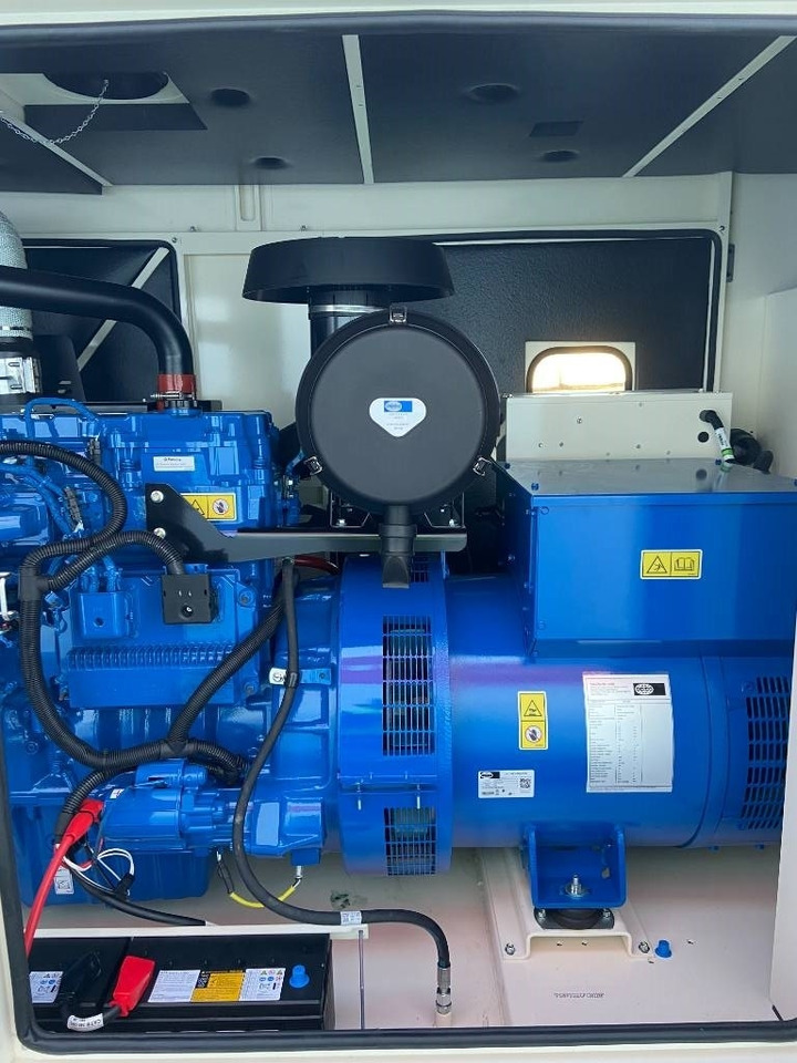 Genset baru FG Wilson P250 - 250 kVA Genset - DPX-16013: gambar 7 Genset baru FG Wilson P250 - 250 kVA Genset - DPX-16013: gambar 7